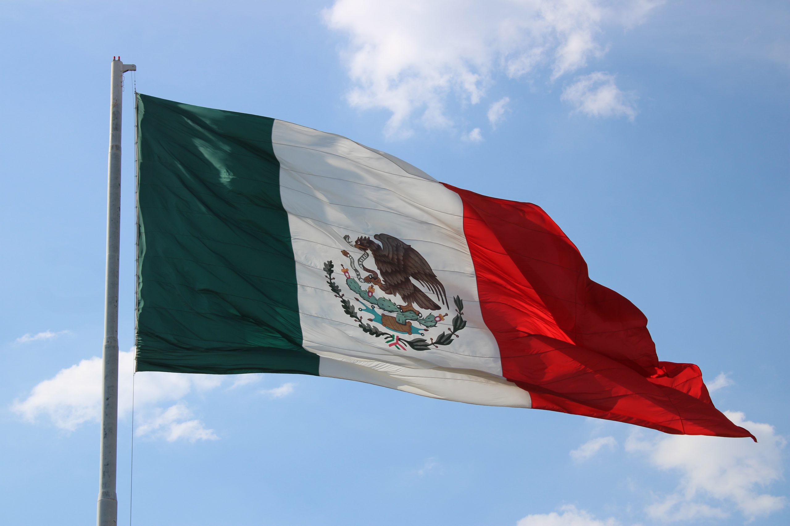 México ocupa tercer lugar mundial en lavado de dinero: SFP
